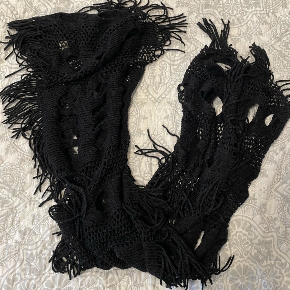 Fringed Infiniti scarf - Picture 4 of 6